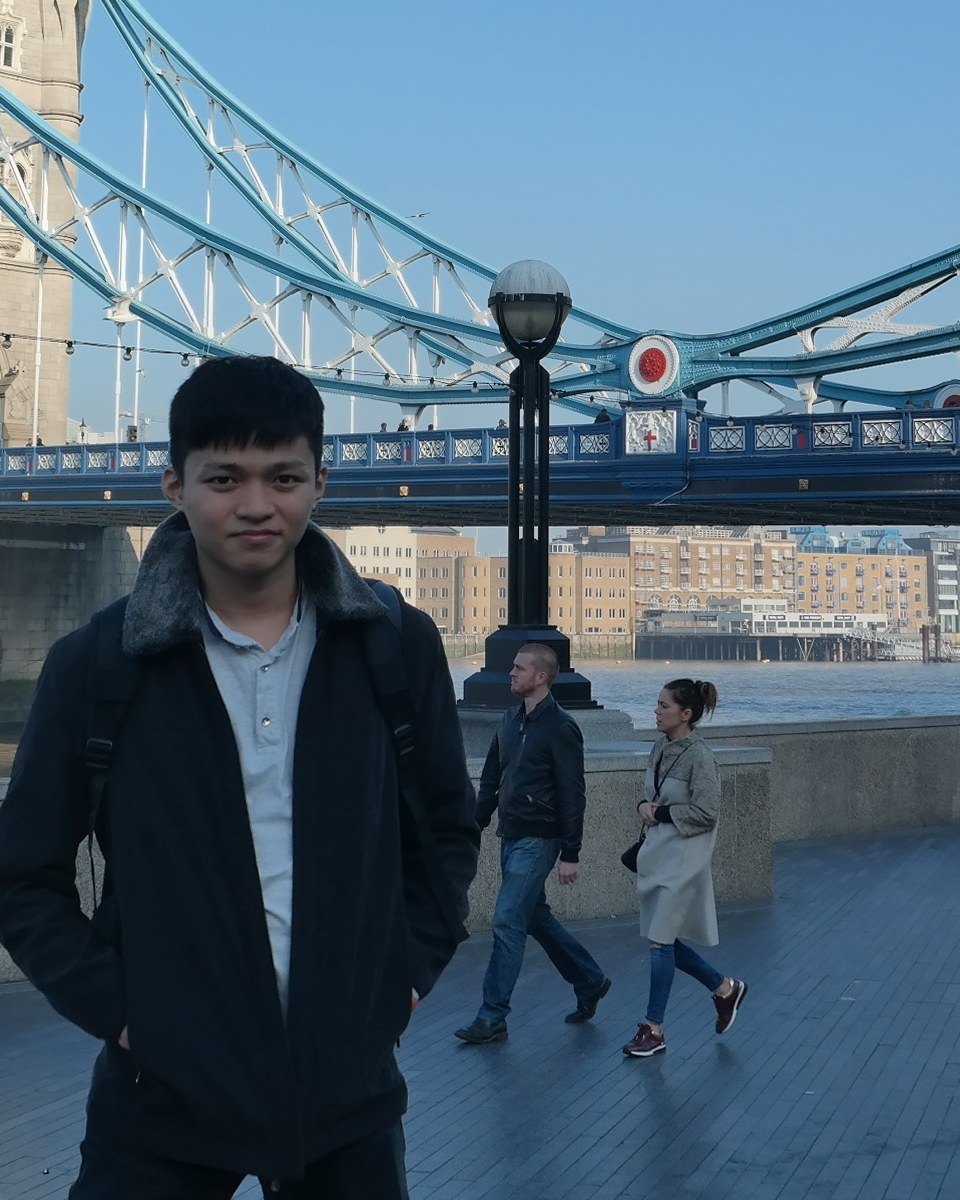 Heng Feng at Tower Bridge